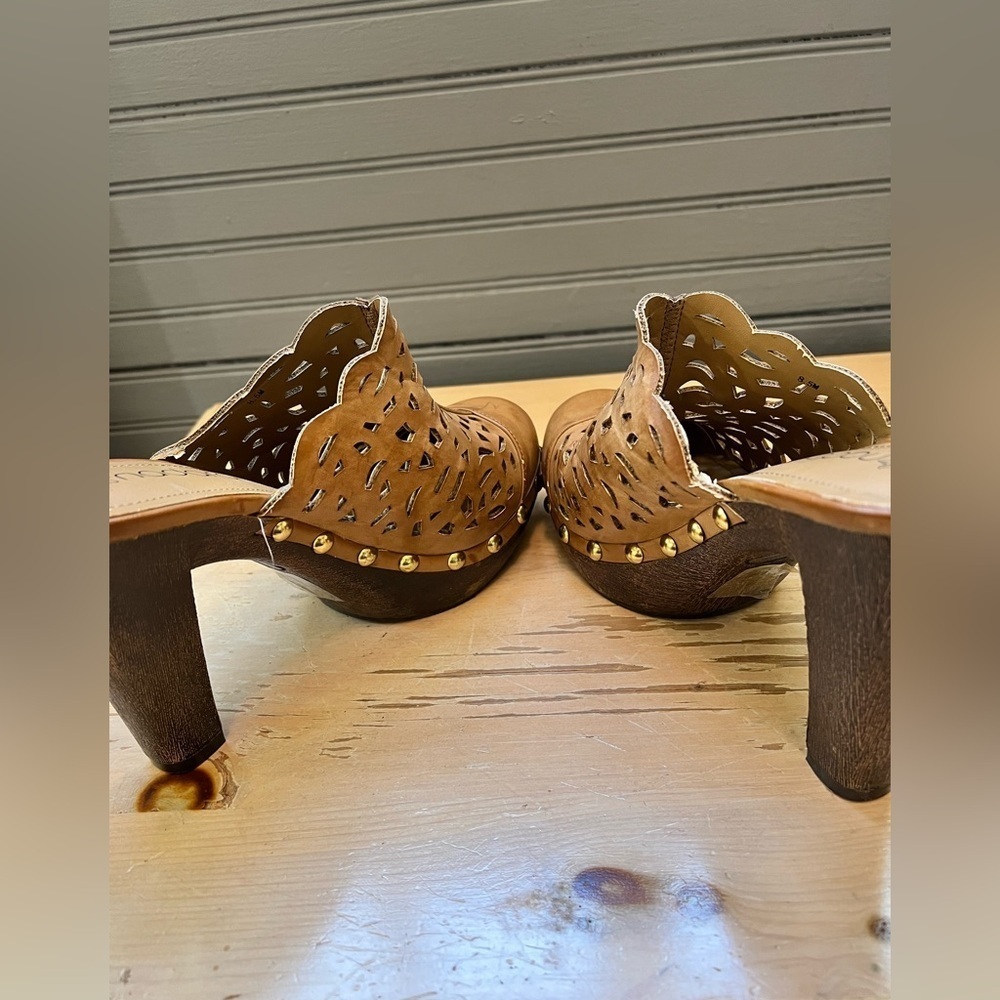 Nadara Brown Leather Clogs with Intricate Cut-Outs and Wooden Heel - Picture 10 of 11